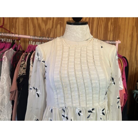 Feather Bone Anthropologie Feuille Embroidered Tunic Dress Ivory Sz 0 PETITE - Picture 4 of 13